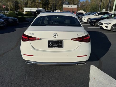 Used 2025 Mercedes-Benz C 300 4MATIC Sedan image 4