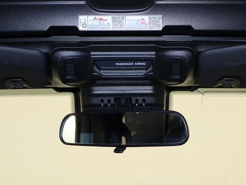 Used 2024 Jeep Wrangler Unlimited AWD/4WD image 23