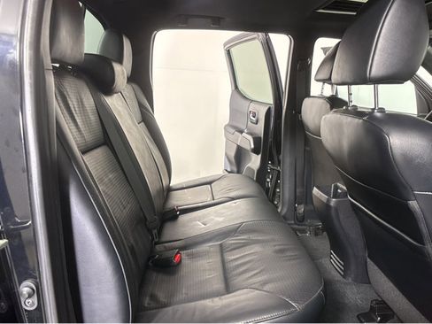 Used 2020 Toyota Tacoma TRD Off-Road image 34