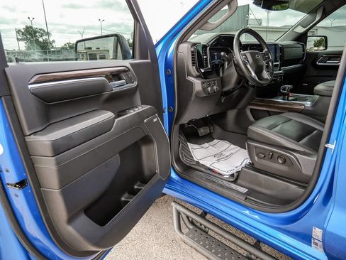 Used 2024 Chevrolet Silverado 1500 RST w/ Convenience Package II AWD/4WD image 60
