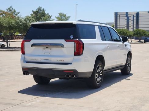 Used 2022 GMC Yukon XL AT4 AWD/4WD image 5