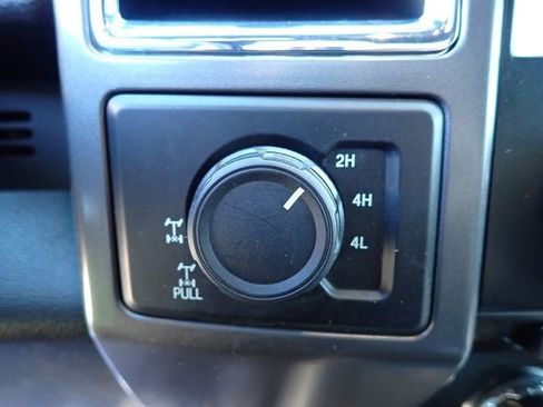 Used 2016 Ford F150 XLT w/ Equipment Group 302A Luxury image 22