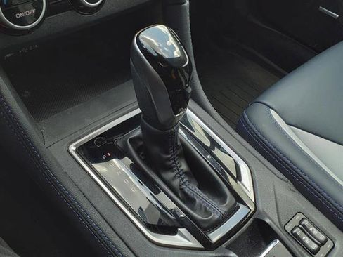 Used 2022 Subaru Crosstrek Hybrid w/ Moonroof Package w/Navigation image 9