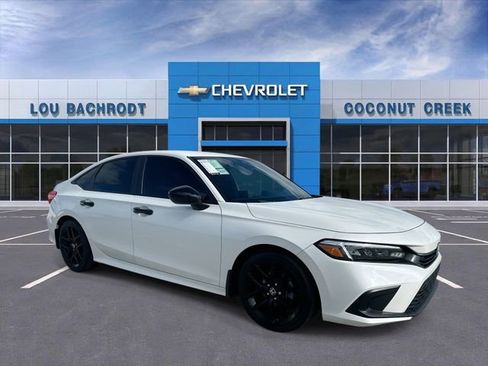 Used 2024 Honda Civic Sport image 2