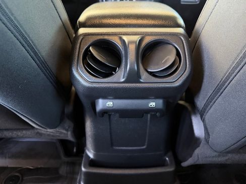 Used 2023 Jeep Wrangler Unlimited AWD/4WD image 24