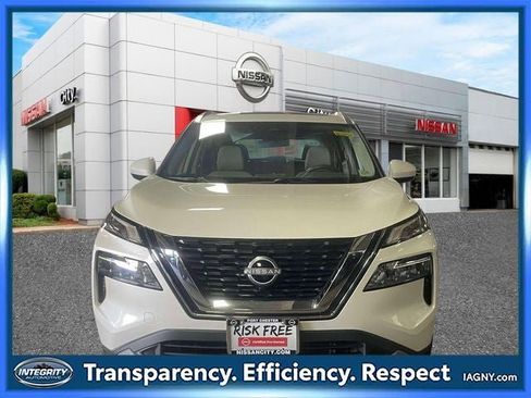 Used 2023 Nissan Rogue SV w/ SV Premium B Package AWD/4WD image 2