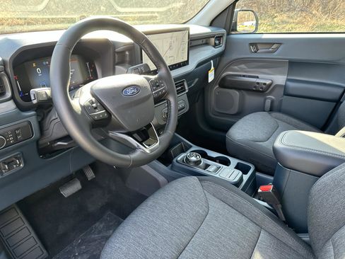 New 2025 Ford Maverick XLT w/ XLT Luxury Package image 29