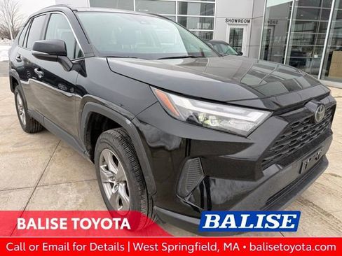 Used 2025 Toyota RAV4 XLE image 1