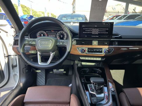 Used 2022 Audi A4 2.0T Premium Plus w/ Premium Plus Package AWD/4WD image 11