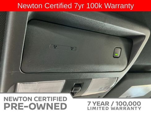 Used 2025 Nissan Frontier PRO-4X AWD/4WD image 30