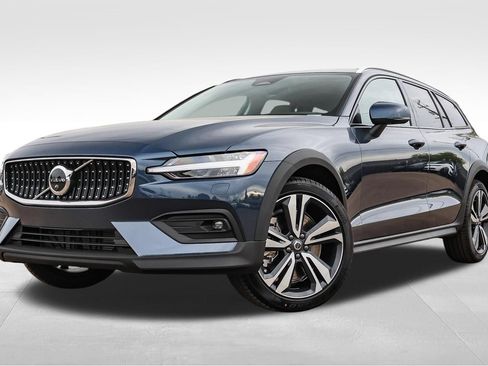 New 2026 Volvo V60 B5 Cross Country Plus w/ Climate Package AWD/4WD image 1