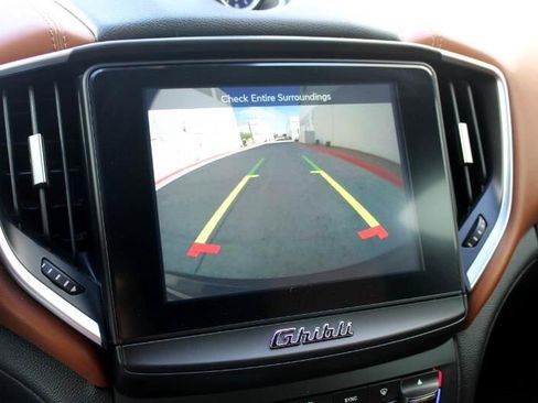 Used 2018 Maserati Ghibli image 28