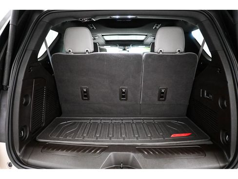 Used 2022 GMC Yukon SLT w/ SLT Luxury Package AWD/4WD image 53