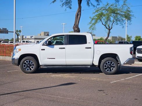 Used 2015 Toyota Tundra SR5 w/ SR5 Upgrade Package image 8