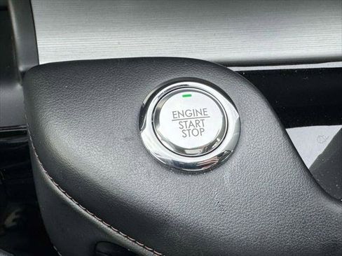 Used 2022 Lincoln Aviator AWD w/ Premium Package image 27