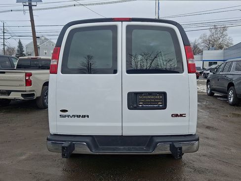 Used 2024 GMC Savana 2500 w/ Driver Convenience Package image 7