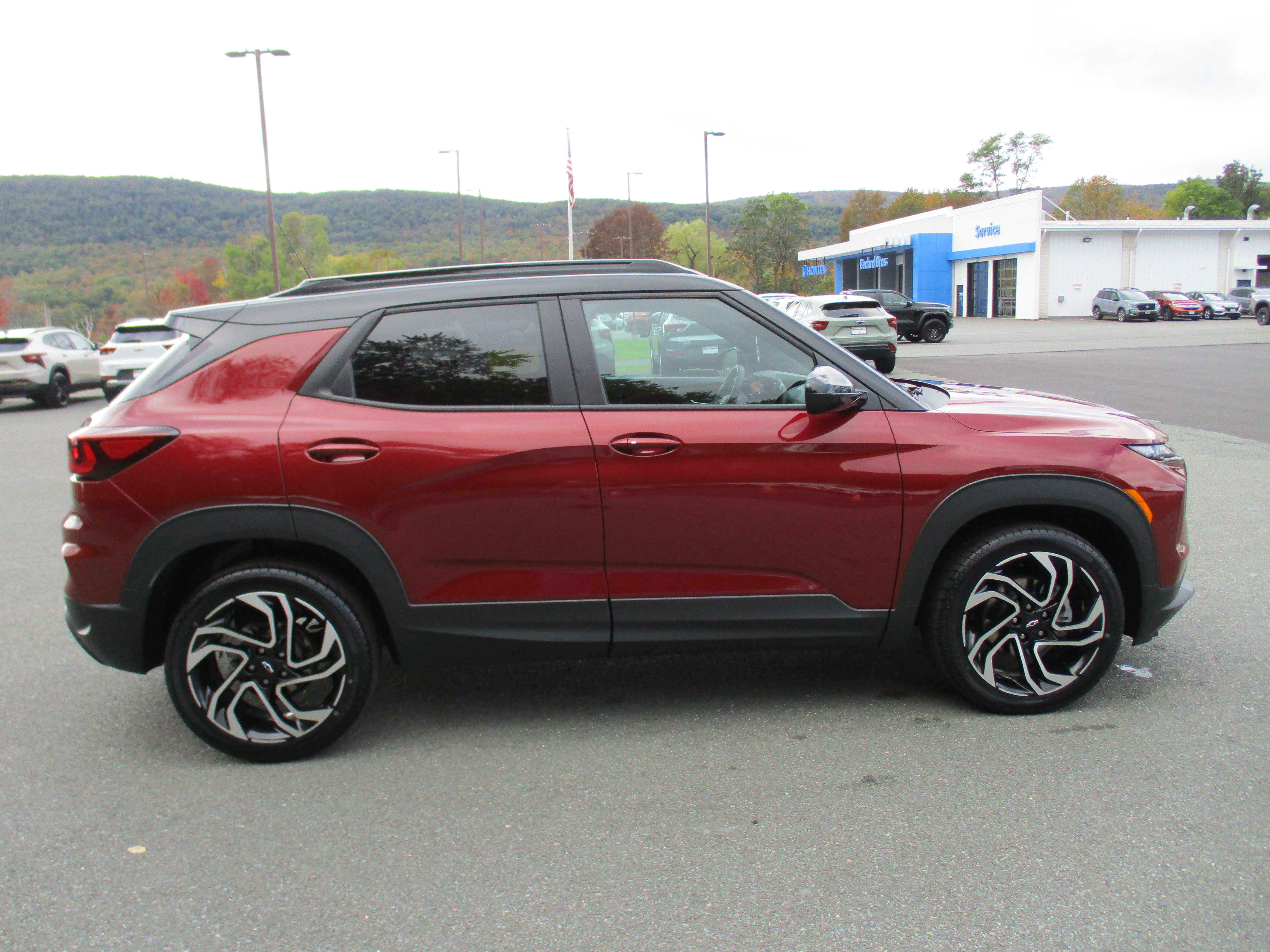 Certified 2024 Chevrolet TrailBlazer RS w/ Convenience Package AWD/4WD image 4