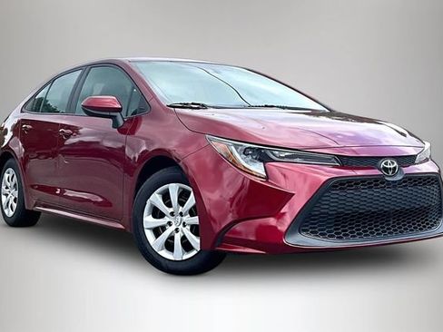Used 2022 Toyota Corolla LE FWD image 1