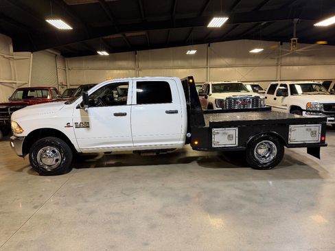 Used 2013 RAM 3500 Tradesman w/ Chrome Appearance Group image 52