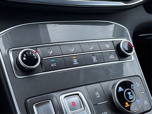 Certified 2022 Hyundai Santa Fe SE image 29