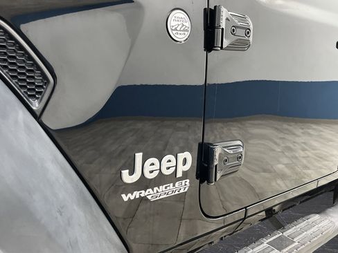 Used 2021 Jeep Wrangler Sport AWD/4WD image 32