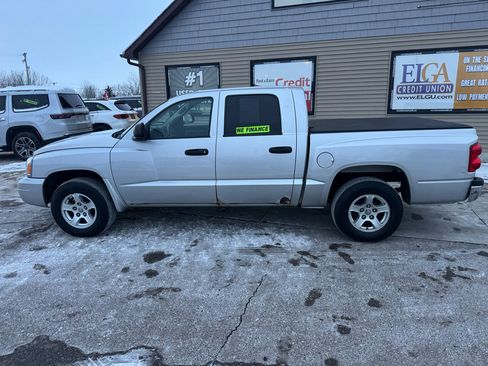 Used 2006 Dodge Dakota SLT w/ Trailer Tow Group image 8