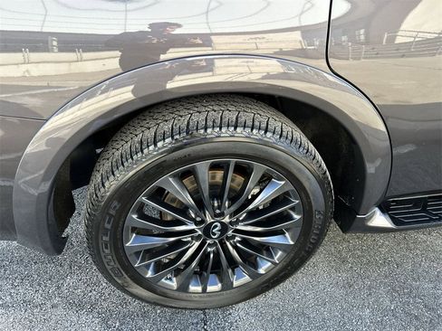 Certified 2024 INFINITI QX80 Sensory w/ Cargo Package image 12