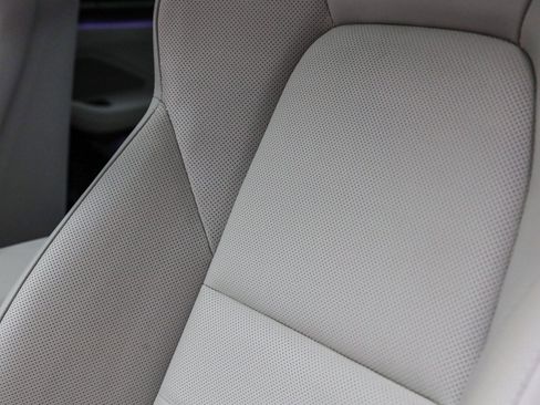 Used 2025 Porsche Macan Electric image 26