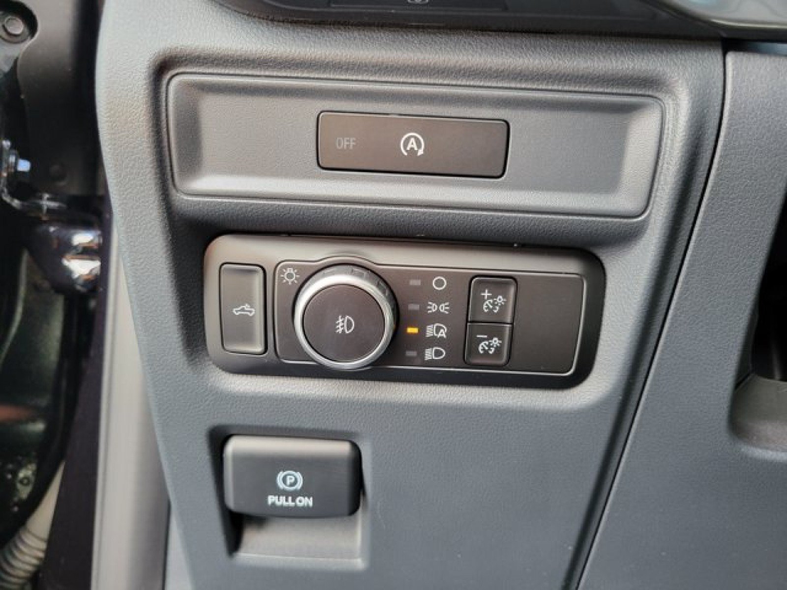 Used 2025 Ford F150 STX w/ Equipment Group 200A RWD image 15