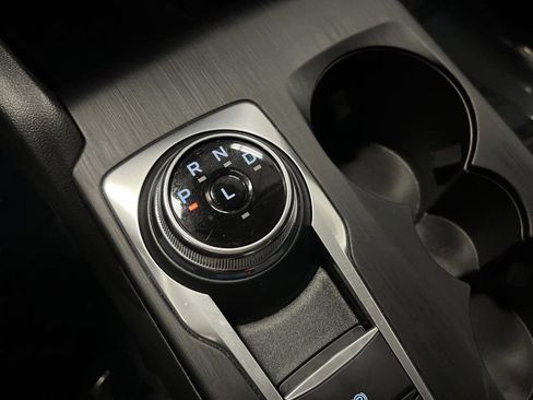 Used 2025 Ford Escape Platinum image 21