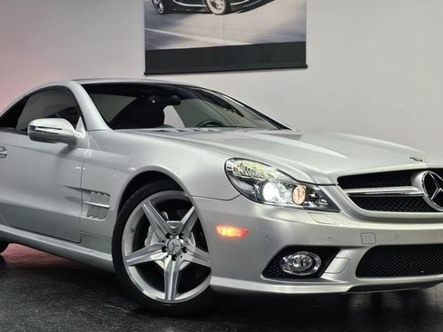 Used 2009 Mercedes-Benz SL 550 image 31