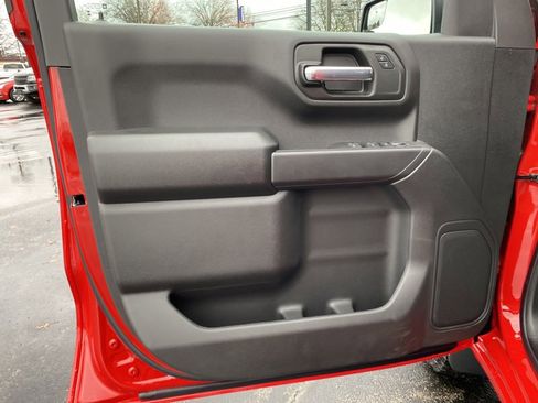 New 2025 Chevrolet Silverado 1500 Custom Trail Boss w/ Dark Appearance Package image 9