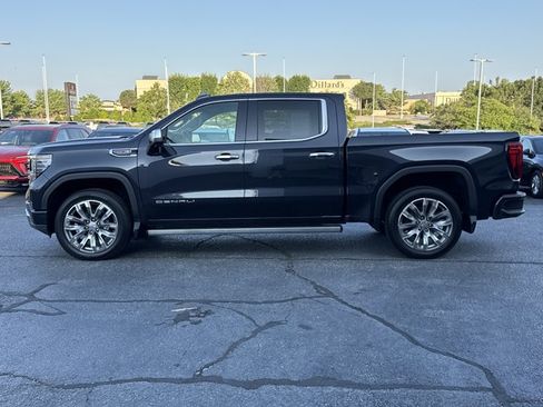 Used 2023 GMC Sierra 1500 Denali w/ Denali Reserve Package AWD/4WD image 16