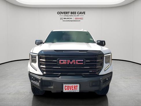 Used 2025 GMC Sierra 1500 AT4X image 2
