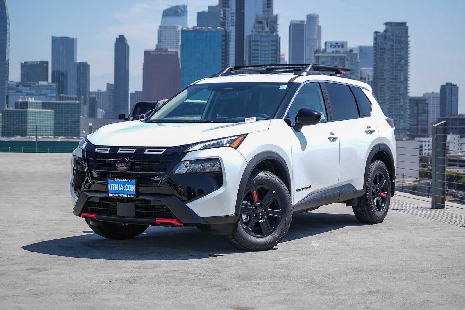 Used 2026 Nissan Rogue SV AWD/4WD image 1