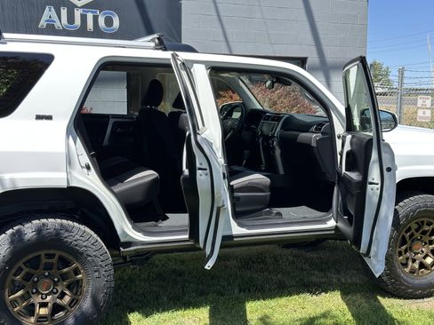 Used 2023 Toyota 4Runner SR5 image 24