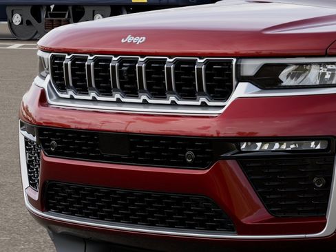New 2026 Jeep Grand Cherokee Summit AWD/4WD image 7
