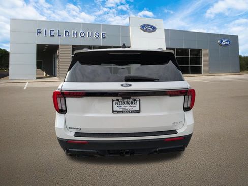Used 2025 Ford Explorer ST-Line w/ ST-Line Street Pack AWD/4WD image 15