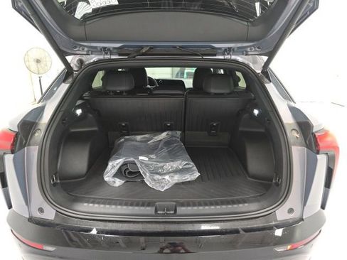 New 2025 Chevrolet Blazer EV RS image 24