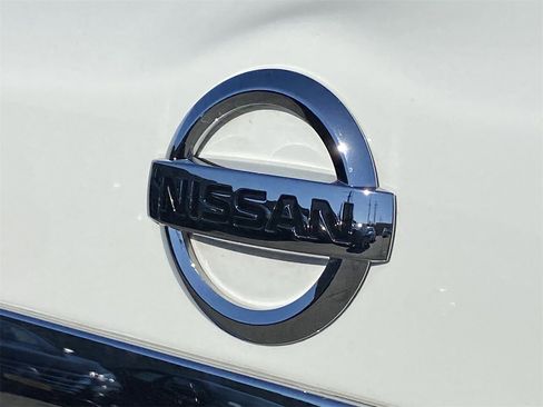 Certified 2020 Nissan Pathfinder S image 34