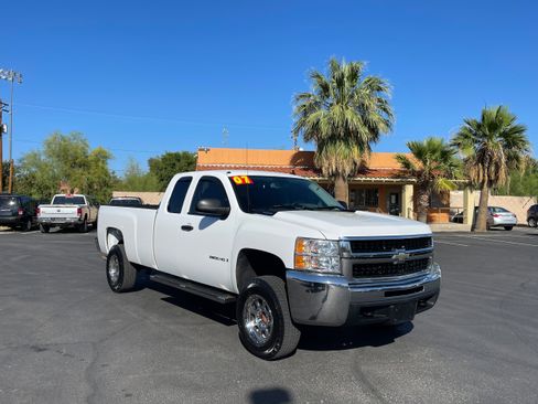Used 2007 Chevrolet Silverado 2500 W/T w/ LS Package image 7