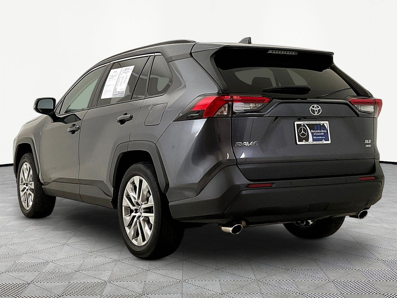Used 2024 Toyota RAV4 XLE Premium w/ Weather Package AWD/4WD image 4