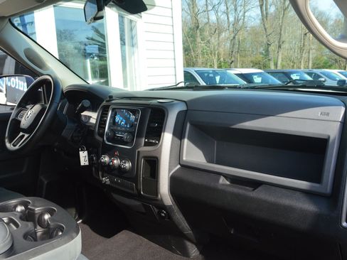 Used 2014 RAM 1500 Express image 29