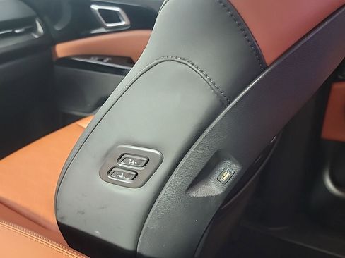 Used 2024 Kia Carnival SX FWD image 26