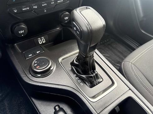 Certified 2022 Ford Ranger XL w/ Equipment Group 101A High image 24