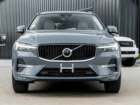 Used 2023 Volvo XC60 B5 Core AWD/4WD image 4
