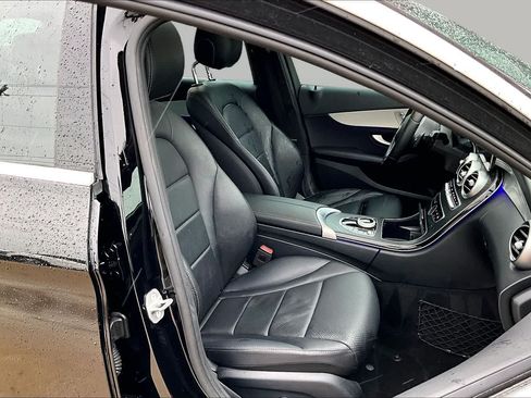 Used 2021 Mercedes-Benz C 300 Sedan image 9