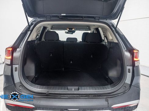 Used 2024 Kia Sportage LX image 47