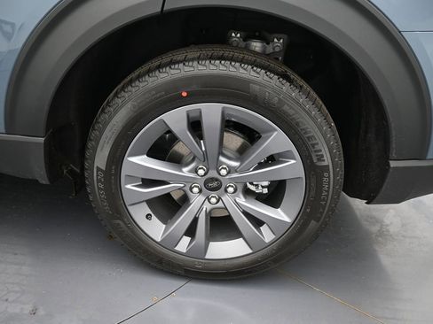 New 2026 Ford Explorer Active AWD/4WD image 39