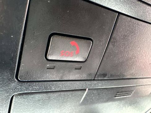 Used 2022 Toyota Tacoma TRD Sport AWD/4WD image 23